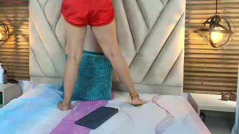 isabella_luxet online show from 07.08.26