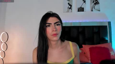 Isabella Moon9 online show from 07.28.26