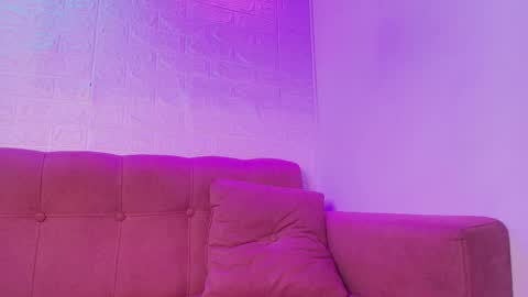 Snapshot of isabella_noir1 chatting on 10.22.25 Isabella online show from 10.22.25