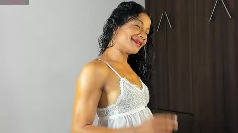 Snapshot of isabella_savina chatting on 06.02.26 Isabella online show from 06.02.26