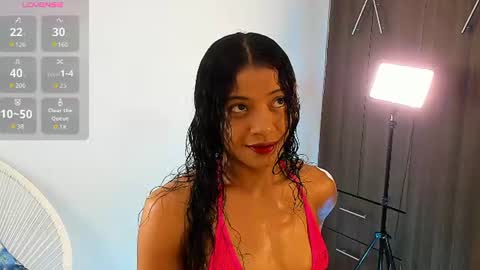 Snapshot of isabella_savina chatting on 07.26.26 Isabella online show from 07.26.26