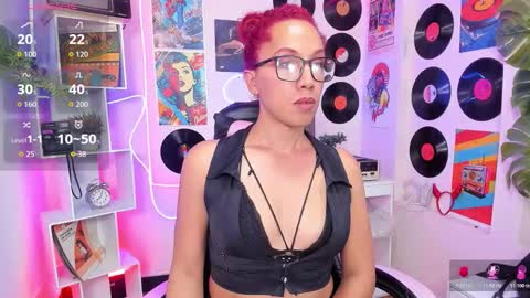 Snapshot of isabella_star_ chatting on 02.08.26 Camila online show from 02.08.26