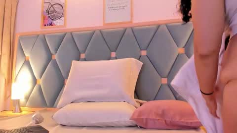 Bella online show from 01.16.26