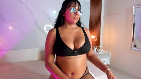 isabella zc online show from 09.25.25