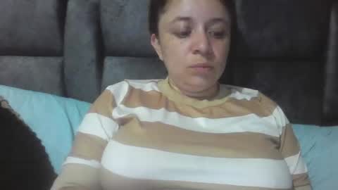isabellaa_hills_ online show from 05.26.26