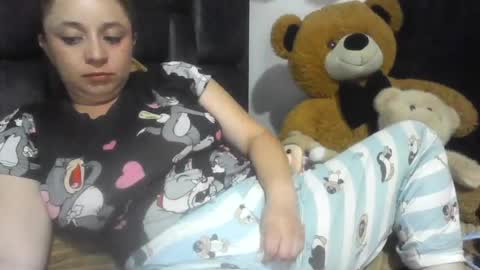 isabellaa_hills_ online show from 07.05.26
