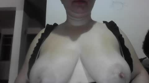 isabellaa_hills_ online show from 07.14.26