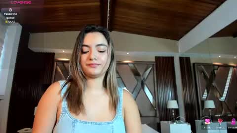 Snapshot of isabellaajoness chatting on 07.14.26 Isabella Everyday From 0530 to 1430 Col Time online show from 07.14.26