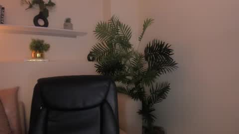 Isabella online show from 06.28.26