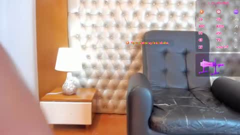 isabellaalux_ online show from 06.30.26