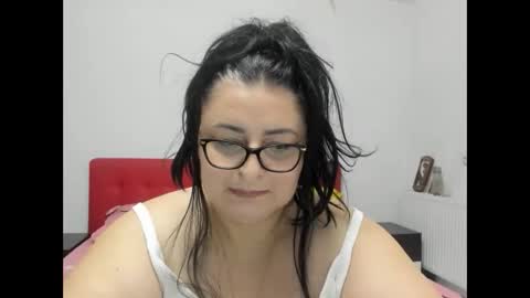Snapshot of isabellaavegas chatting on 12.12.24 isabellaavegas online show from 12.12.24
