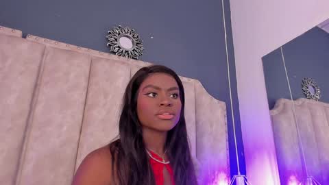 Snapshot of isabellabroms21 chatting on 01.17.25 v online show from 01.17.25