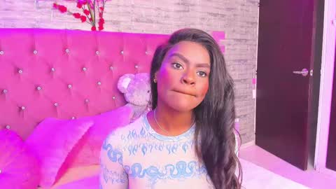 Snapshot of isabellabroms21 chatting on 02.09.25 v online show from 02.09.25