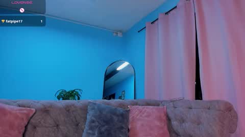    v online show from 03.04.26