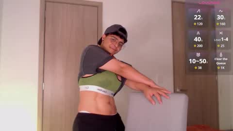 Isabella Mout  online show from 03.17.26