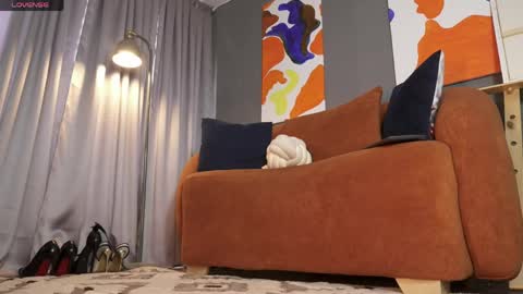 Help me with your follow independent model isabela online show from 06.02.26