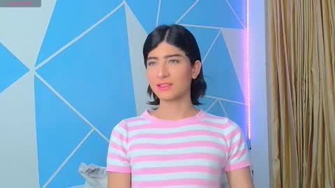 ISABELLA QUEENS  online show from 02.13.26