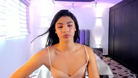 Isa online show from 02.05.25