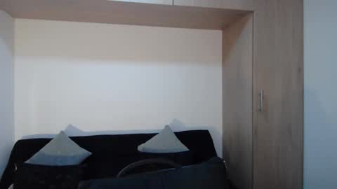  Isabel Villalobos  online show from 05.12.26