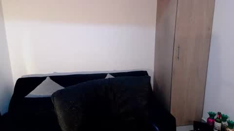 Isabel Villalobos  online show from 07.04.26
