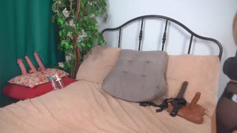 Snapshot of isadoradunkan chatting on 07.17.26 isadoradunkan online show from 07.17.26