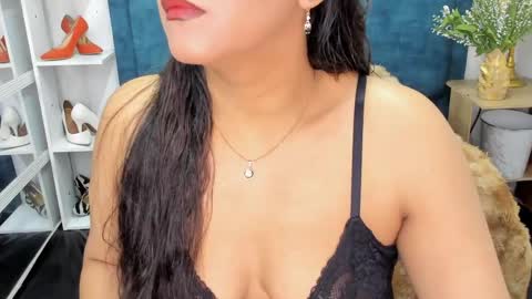 Isabel online show from 05.13.26