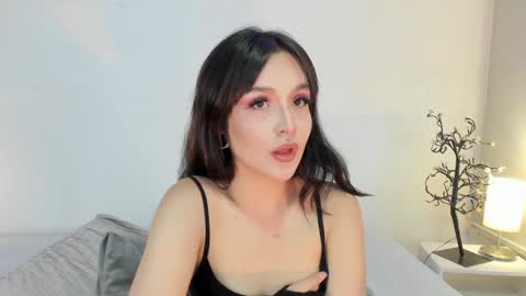 isameow online show from 01.24.25