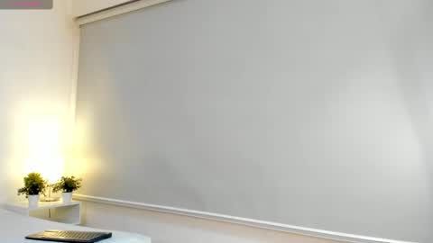 isameow online show from 02.17.25