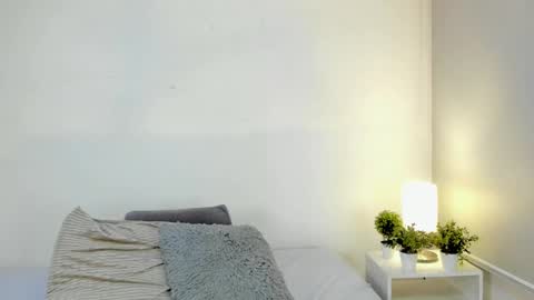 isameow online show from 02.21.25