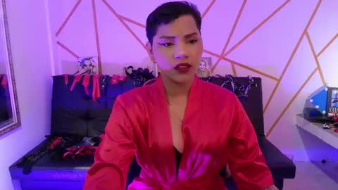 Snapshot of ise_lunny chatting on 10.16.25 isabela online show from 10.16.25