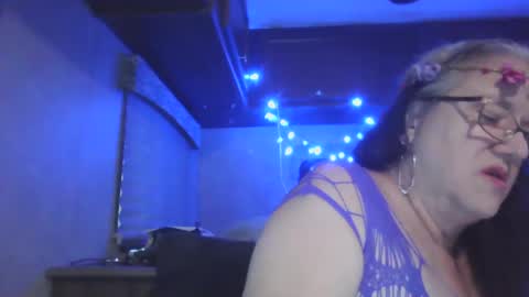 Iseestarz420 online show from 12.10.24