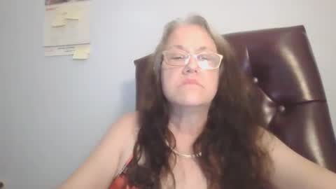 Iseestarz420 online show from 01.28.25