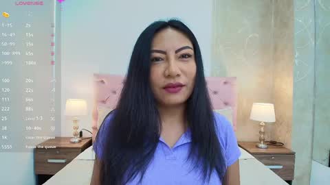 Isis Choi online show from 06.02.26