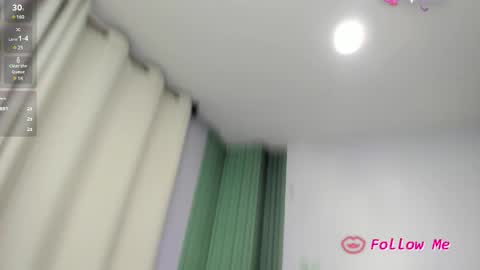 Snapshot of isis_loraine_ chatting on 03.02.25 ISIS online show from 03.02.25