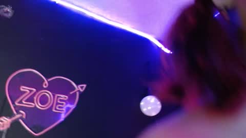 Snapshot of isisjones18 chatting on 09.20.25 Isisjones18 online show from 09.20.25