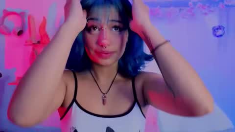 Isisjones18 online show from 01.18.26