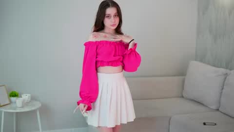 Linet online show from 06.15.26