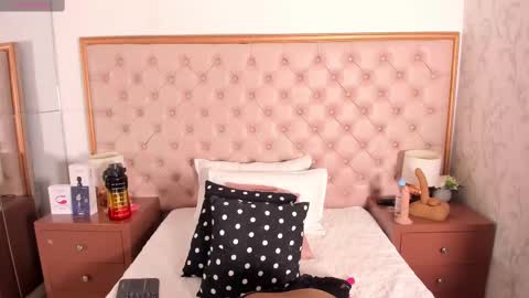 Vanessa online show from 03.08.25