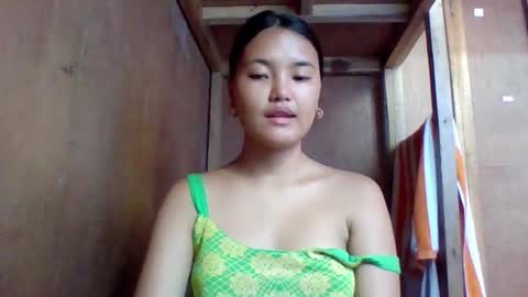 Snapshot of island_girl888 chatting on 05.25.26 siri online show from 05.25.26