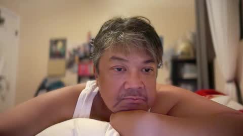 Snapshot of islandboto chatting on 03.23.26 Boto online show from 03.23.26