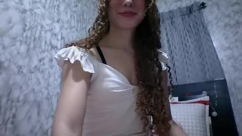 Snapshot of issa30213 chatting on 12.15.24 Issa online show from 12.15.24