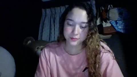 Snapshot of issa30213 chatting on 09.12.25 Issa online show from 09.12.25