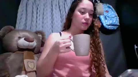 Snapshot of issa30213 chatting on 10.06.25 Issa online show from 10.06.25