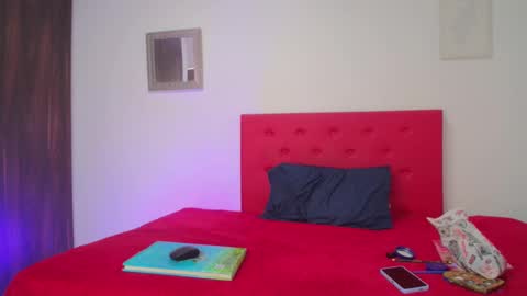 Snapshot of issa_kitty chatting on 12.06.24 issa_kitty online show from 12.06.24