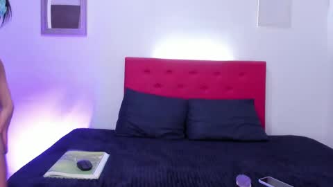 Snapshot of issa_kitty chatting on 12.12.24 issa_kitty online show from 12.12.24