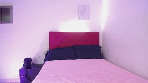 Snapshot of issa_kitty chatting on 12.29.24 issa_kitty online show from 12.29.24