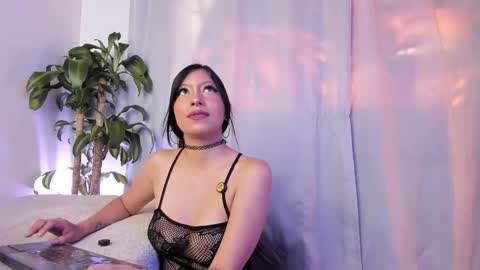 Snapshot of issaandneron_ chatting on 09.23.25 Issa and Neron online show from 09.23.25