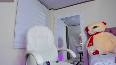 Isa  online show from 01.23.25