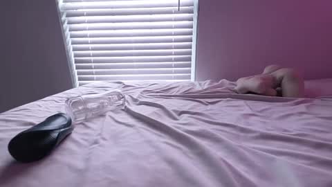 Iss femboy  full exclusive vids  online show from 03.26.26