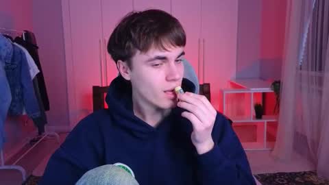 Maks online show from 02.27.25